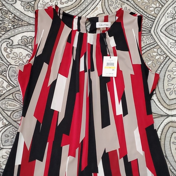 Top - Picture 4 of 4